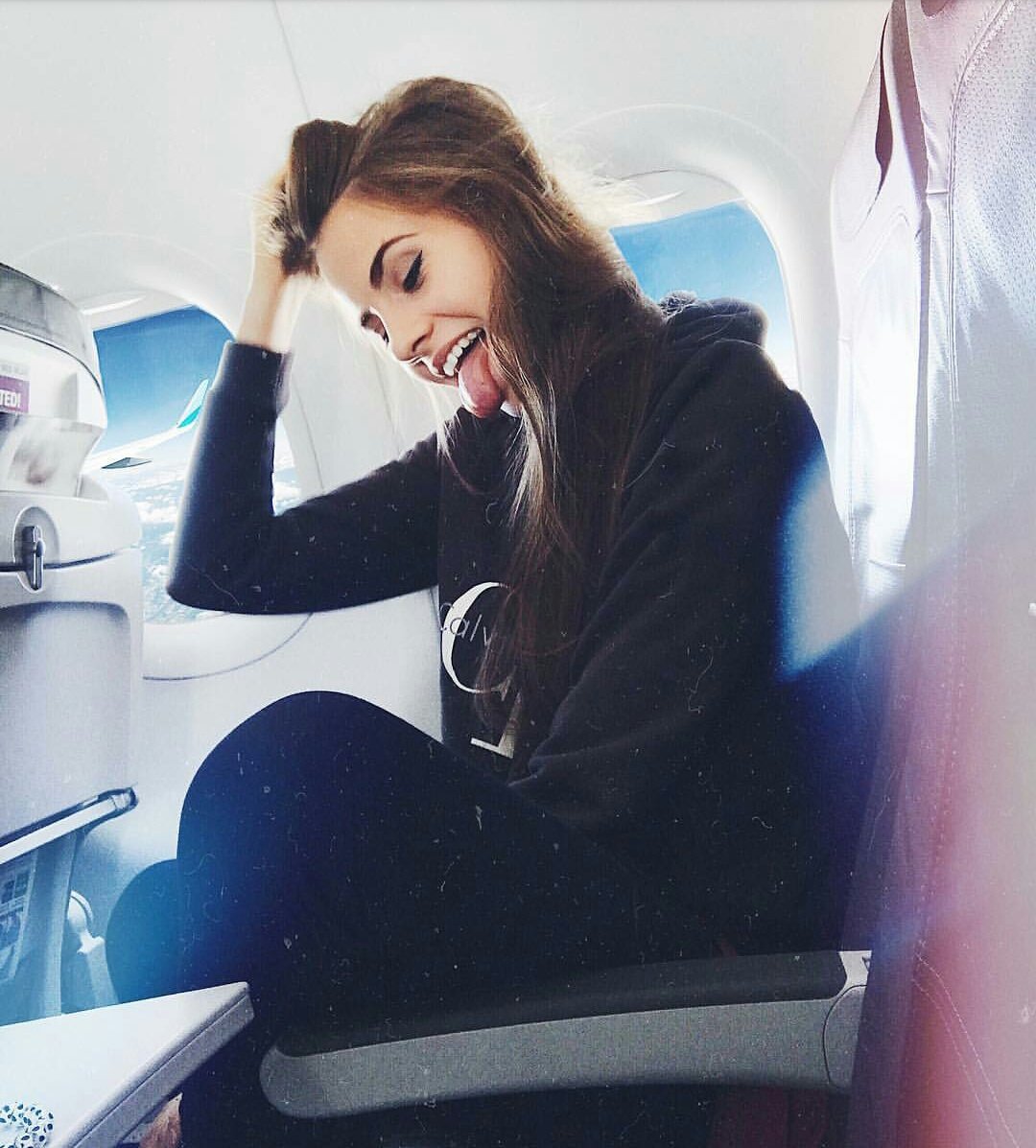 LisaAnaFan's tweet photo. @LisaSchiffner 
Prinzessin über den Wolken😍😚❤👸 https://t.co/40o2bH1IIt