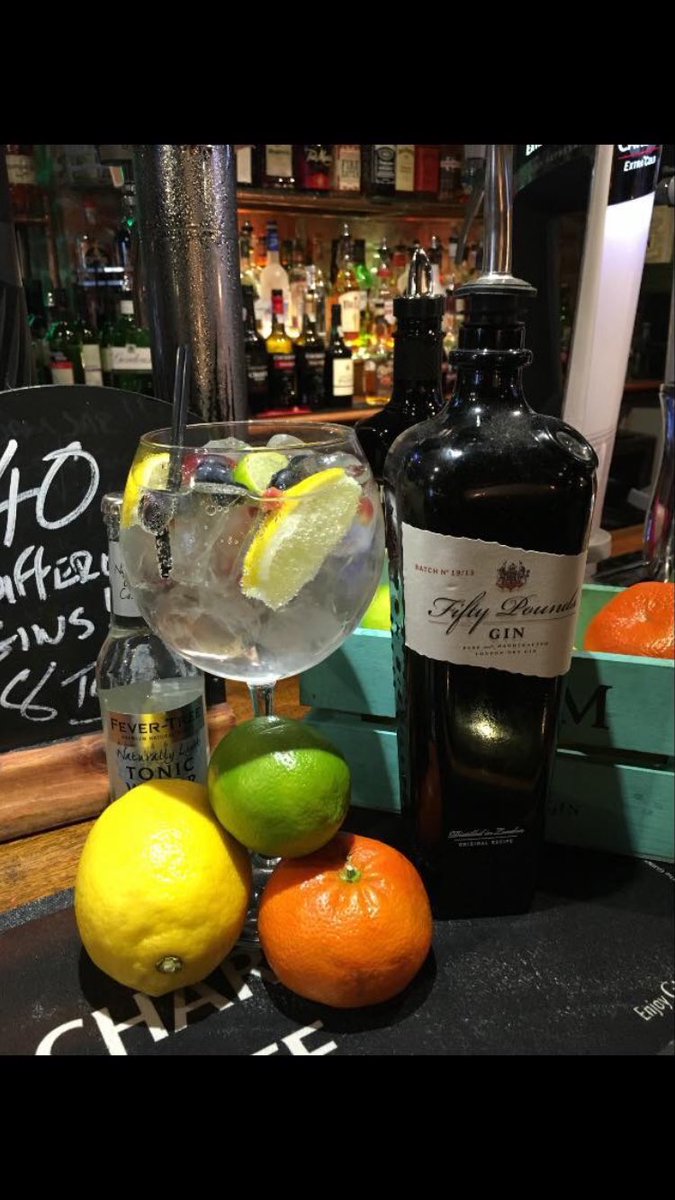 thevicpub's tweet photo. Can't beat a gin🍹 https://t.co/Ev1j6M92Y0