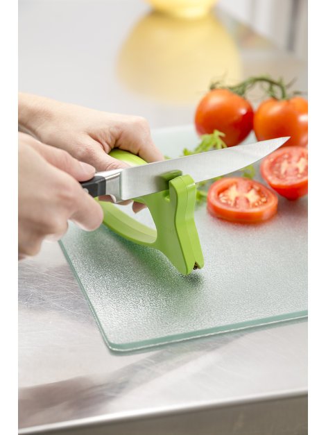 KitchenIQ's tweet image. Got 10 seconds? Then you can sharpen your knife or scissors.
bit.ly/2nxWIao