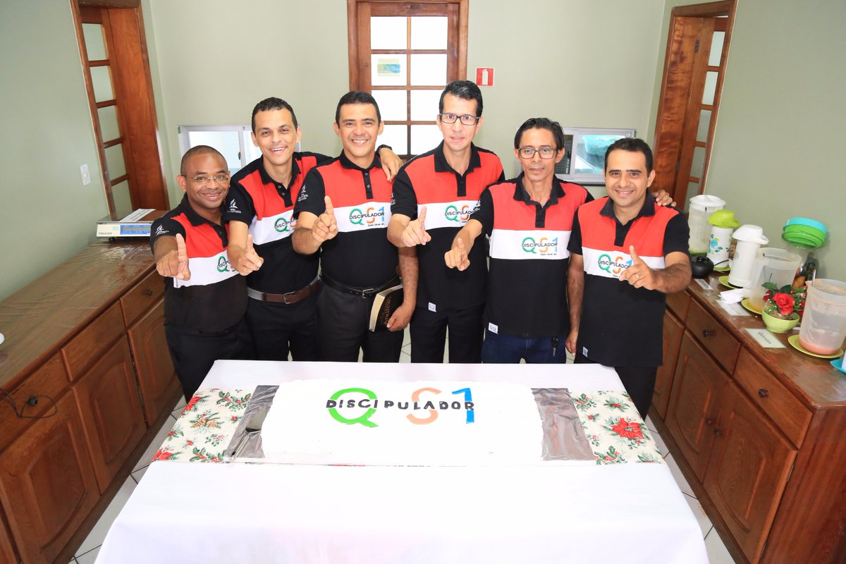 AdvNortePara's tweet photo. PGP's (peq grupos de pastores) celebram a marca de 1027 batismos em Maio #GenteCuidandoDeGente #ConcílioMinisterial @prertonkohler https://t.co/miJcrfzhJ0