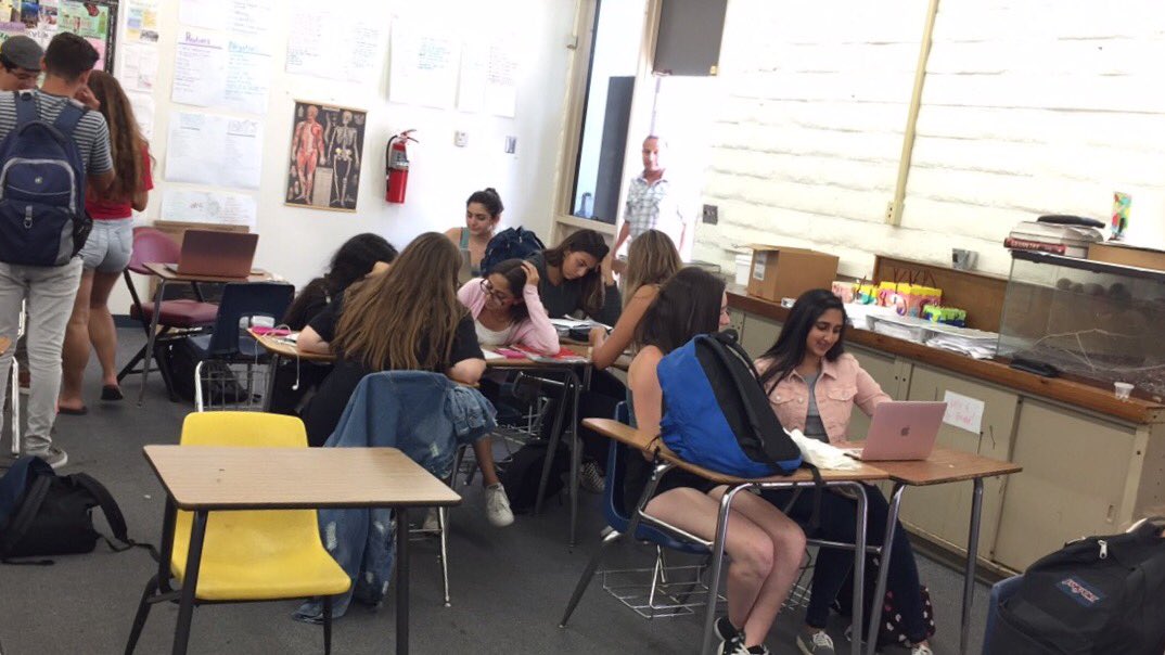 Link Crew CHS tweet media