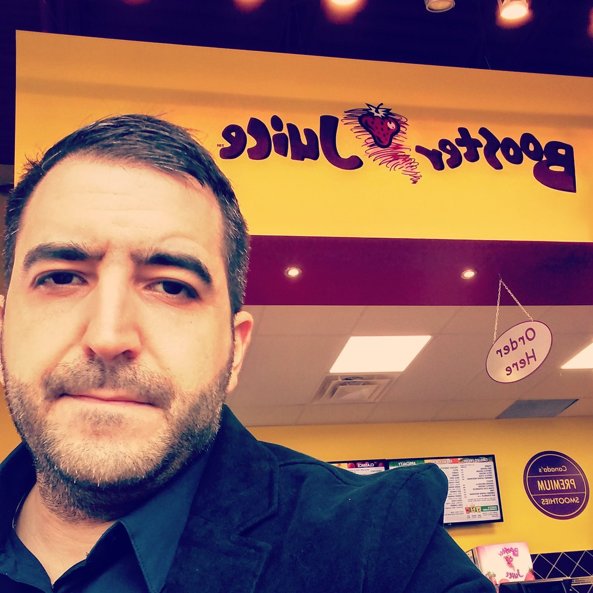 EmErenOps's tweet image. Started going to the gym at lunch again. 💪💪 #BoosterJuice is a huge timesaver and hits the spot. #EverydayHustlin #BadAssShakes #keepmoving