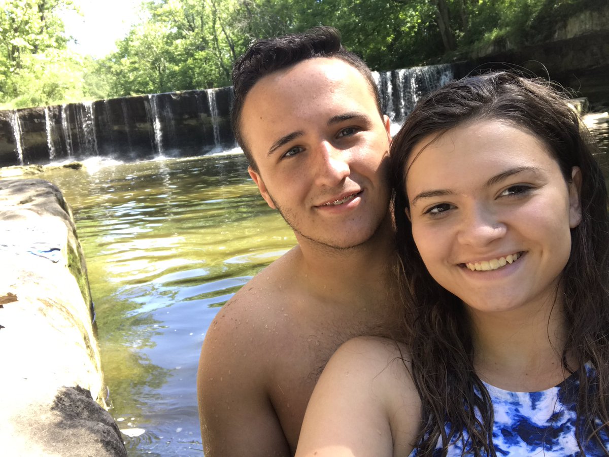casmcdonald2's tweet photo. Anderson falls with my fav people 😍 https://t.co/M6dvtNNeLf