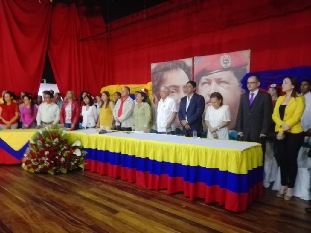 PetroleroBoyaca's tweet photo. Y ya listos para la toma de posesión de @argenischavez_2 como primer mandatario regional del estado Barinas | #PostulateConstituyente https://t.co/6BvYkjmG8R