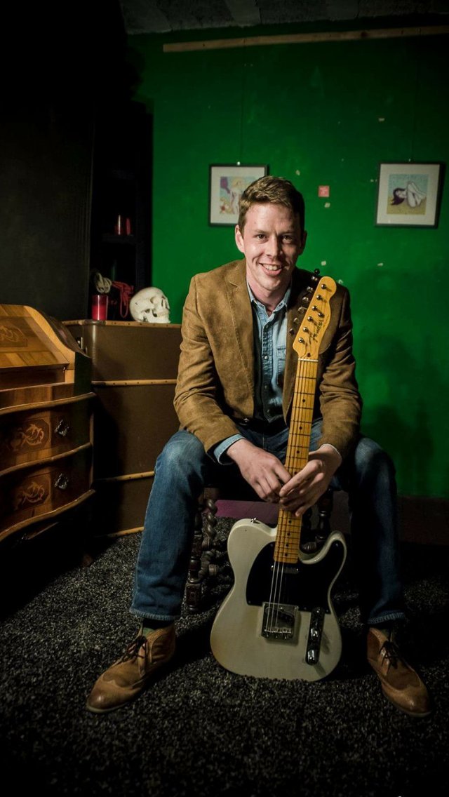 Stoked to be back at <a href="/thedakotatavern/">The Dakota Tavern</a> on Friday night! Reuniting with this guy. #LiveTO #Telecaster #partyparty