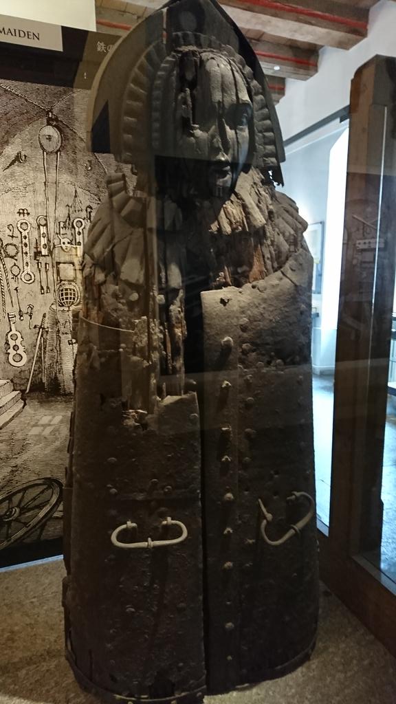 O Xrhsths はるの Sto Twitter グロ注意 その後ローテンブルクへ移動し 中世犯罪博物館へ 鉄の処女の圧倒的な存在感に恐 ここは日本語の説明書きも多く沢山の日本人がいました 展示されてる拷問器具について詳しく書いてある日本語パンフレットも販売有