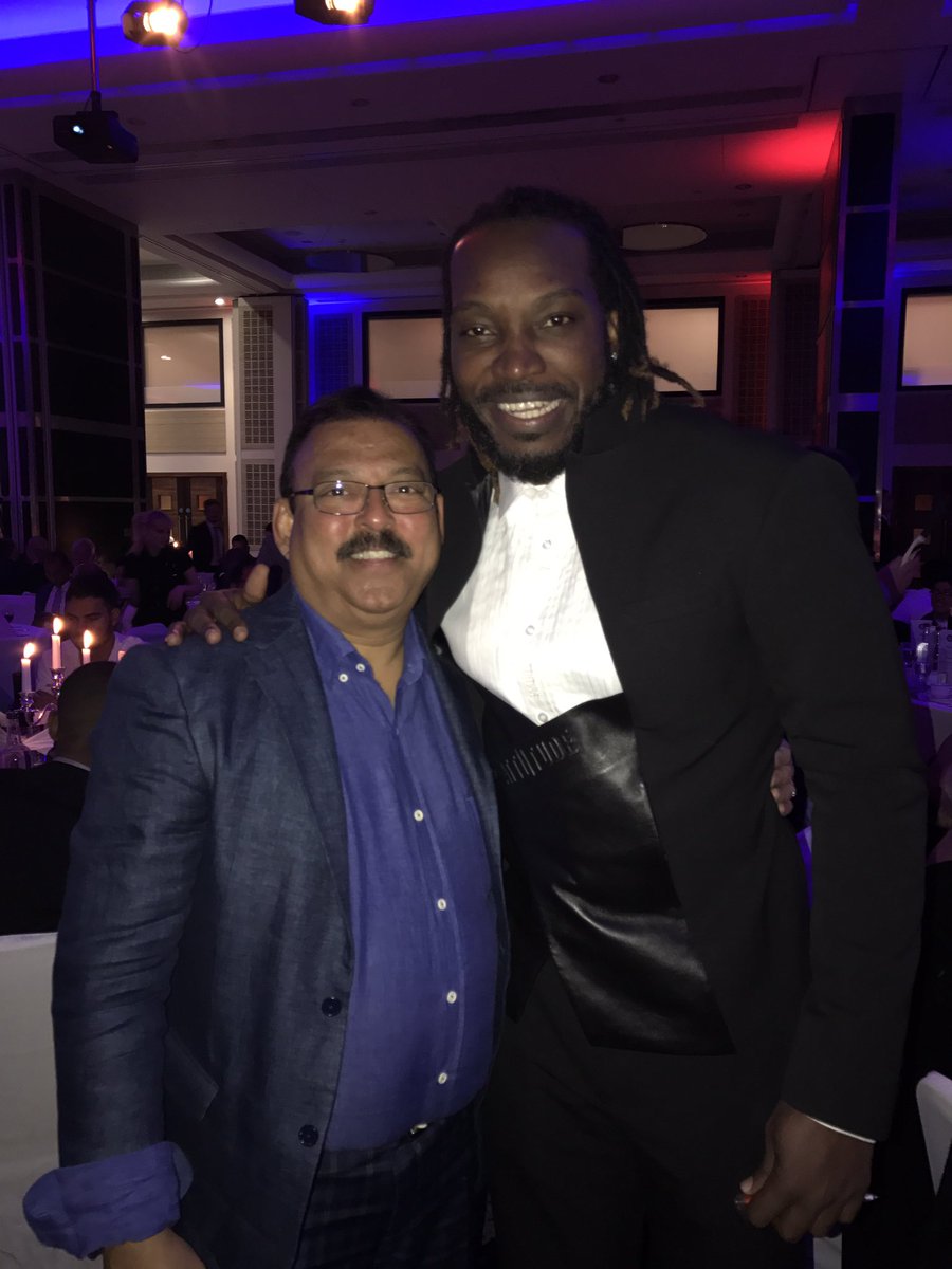 neeleshdxb's tweet photo. At Chris Gayle Charity - Gala Dinner in London https://t.co/jo1VokrpCz