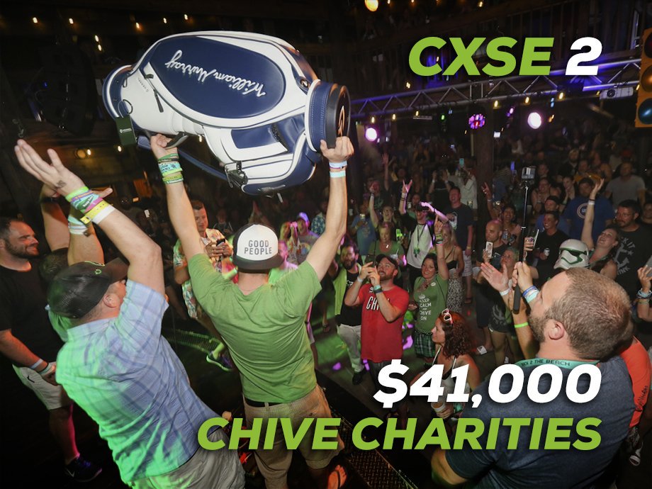 ChiveNation's tweet image. Chivers Splash Down into Paradise and Raise $41K for the Underdogs! (FULL POST: l.thechive.com/3VMmHq)