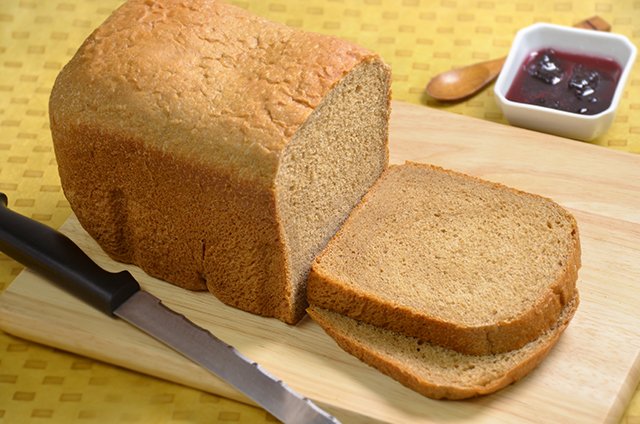 ZojirushiUSA's tweet image. Our #breadmakers come in two sizes—making either 1lb and 2lb loaves. Check them out on our website!: ow.ly/Rk7J30ccROK