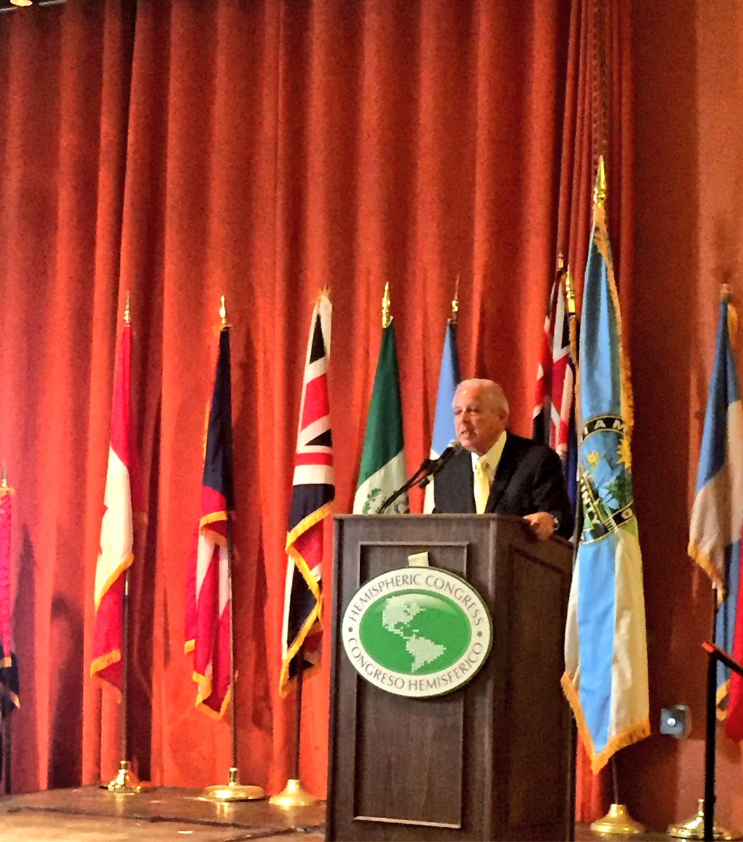 Almuerzo de Negocios con Mayor <a href="/Tomas_Regalado/">Tomás Regalado</a> #38congresohemisferico #Camacol