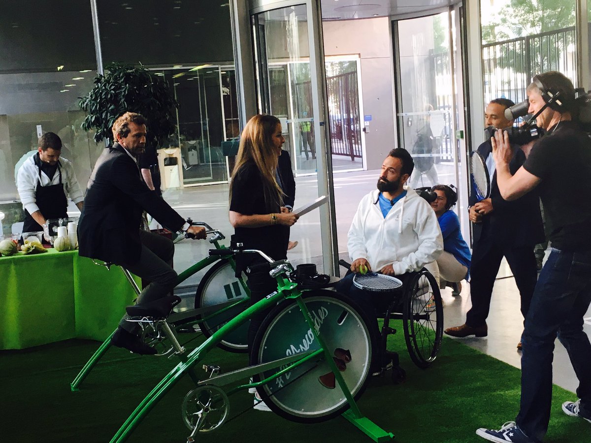 SportMarket_fr's tweet photo. C est parti pour la sequence bien-être sur @HappySports avec @MJEREMIASZ et @Elior_France #2024secondes https://t.co/c24oEdzfjS