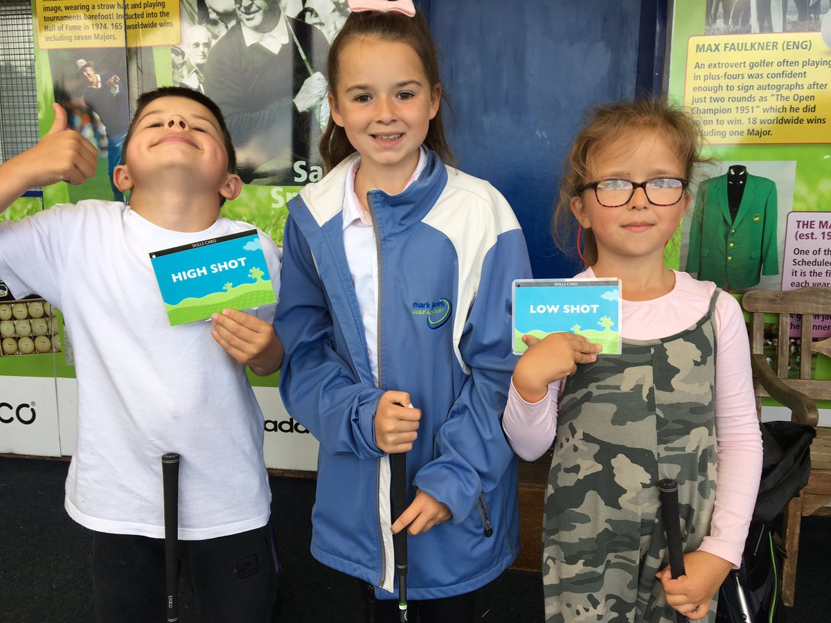 MJGA1's tweet photo. Great to see so many juniors at tonight's #JuniorRollUp #SkillsCards @GolfRootsHQ @clubhubuk @EGPPress @Golf_Kent #JuniorGolf #MJGA #Kent https://t.co/eldQIxcaFR