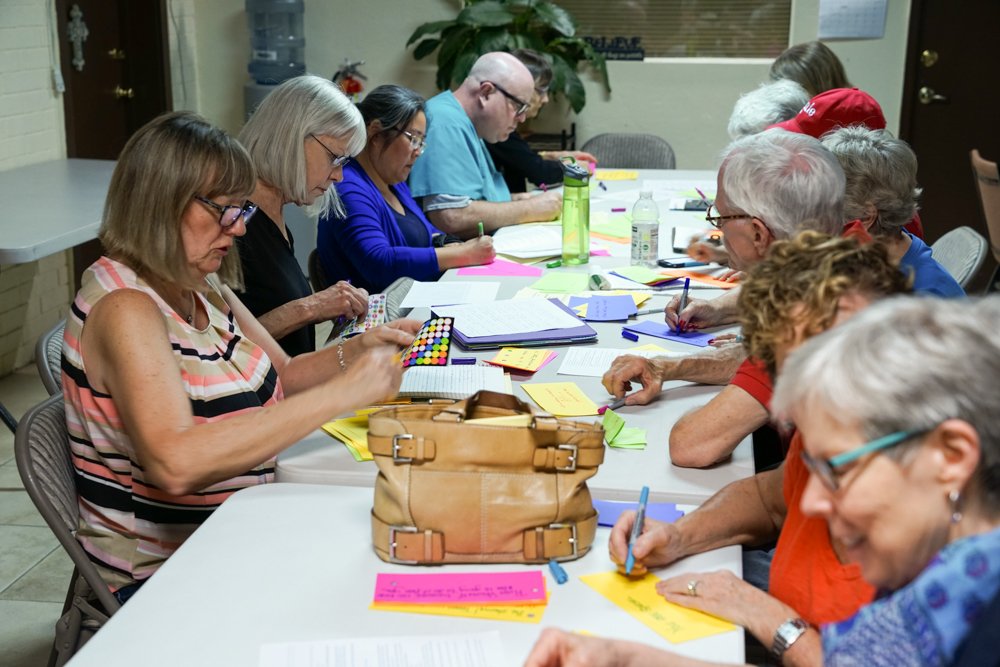 CommunityDems's tweet photo. @ld9dems have partnered with @YouthOnTheirOwn to write inspirational message to homeless teens at their monthly LD meetings https://t.co/6Xj6QOi1QA