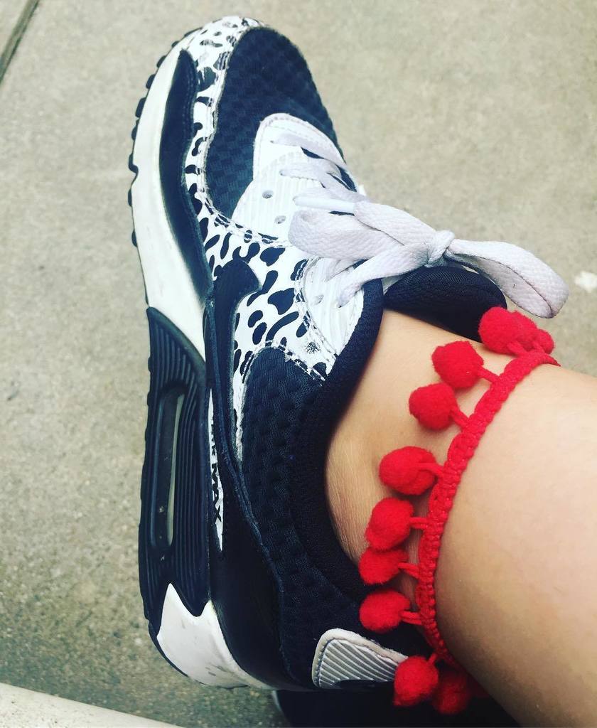ilaments's tweet photo. Pom Pom #feels #pompom #anklet #yeahimadeit #ilaments #airmax #redisforlatinas #ootd #shoegame #nike #justdoit #my⦠https://t.co/aZXrCXlMln https://t.co/9yiplaI8P6