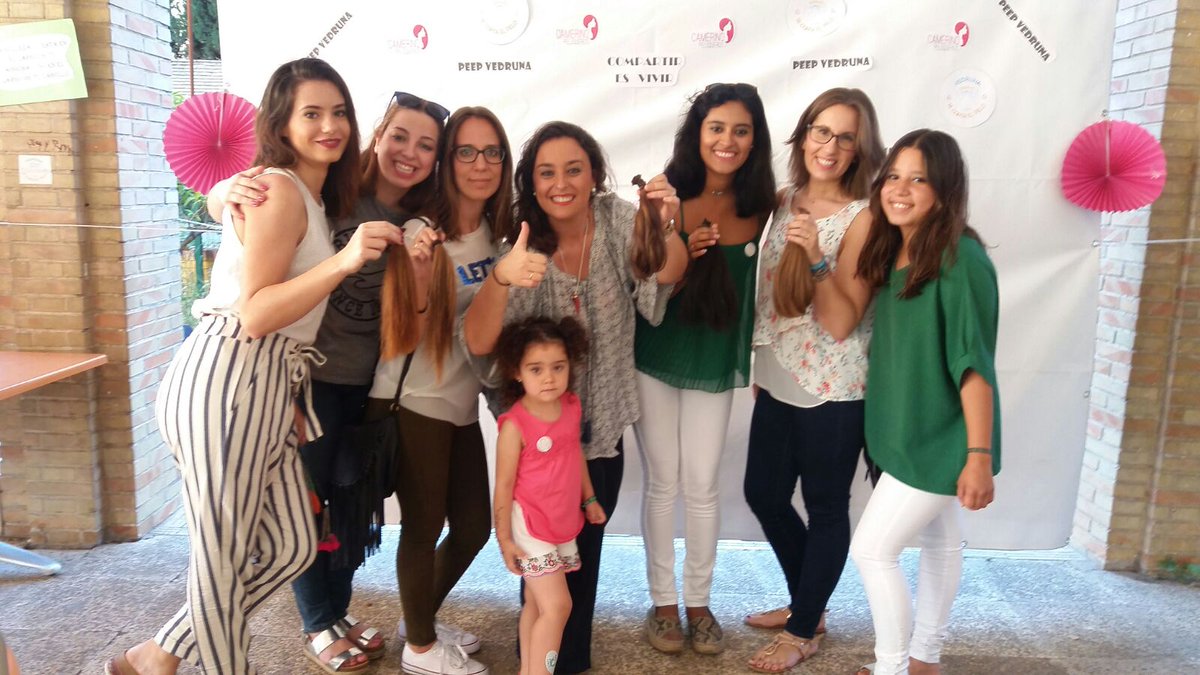 fpvedrunasev's tweet photo. A veces hay q cortarse un poco, sobre todo por 1 motivo tan grande. #vedrunasecortaelpelo #pelossolidarios #siempreguapas #formacionpersonal https://t.co/ztR24GWW84