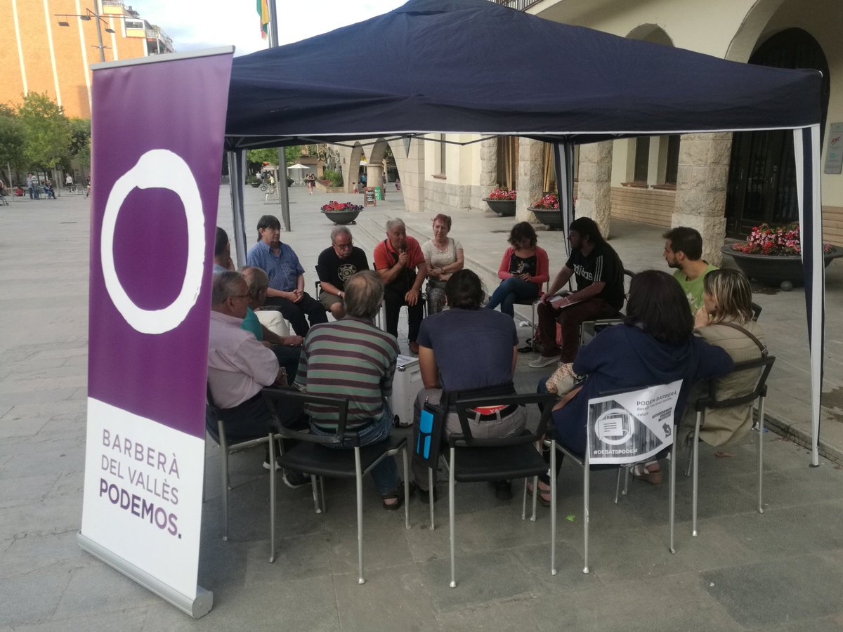 Podemos_Barbera's tweet photo. A #BarberàdelVallès #DEBATSPODEM fent les coses des de baix https://t.co/5yz3uPAOrV