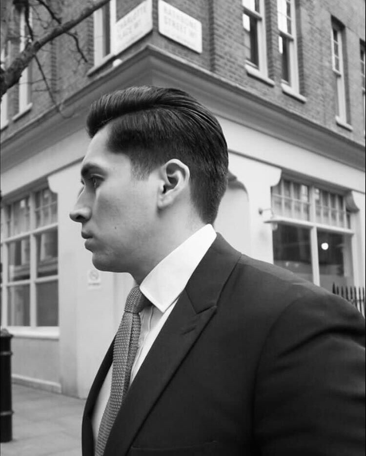 TheRathboneGent's tweet photo. Rathbone Gent Stephen with a haircut that matches his image. #fashion #haircut #mensfashion #mensstyle #menswear #citylook -#londonfashion https://t.co/DkldIZeozb