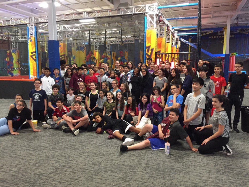 kittyolde4's tweet photo. 7th grade trip to Urban Air https://t.co/fOAnvPwpPj