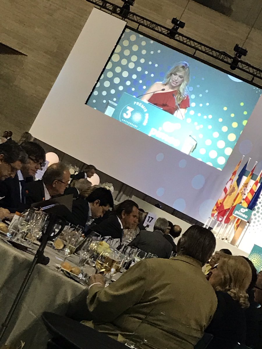 JosepGinesta's tweet photo. Al #soparsolidari dels #PremisPimec celebrant el 30è aniversari. És fent empresa i fent treball que fem país https://t.co/DYWBS2N3Fq