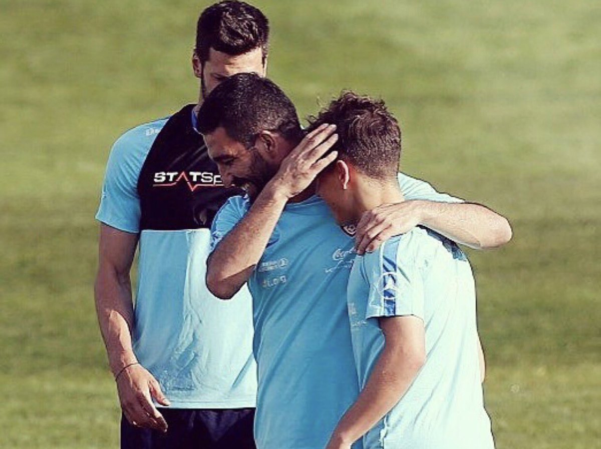 Мор 2 утопия сохранения. Мор 9. Мор утопия нина. Мор 9. Футбол матч.