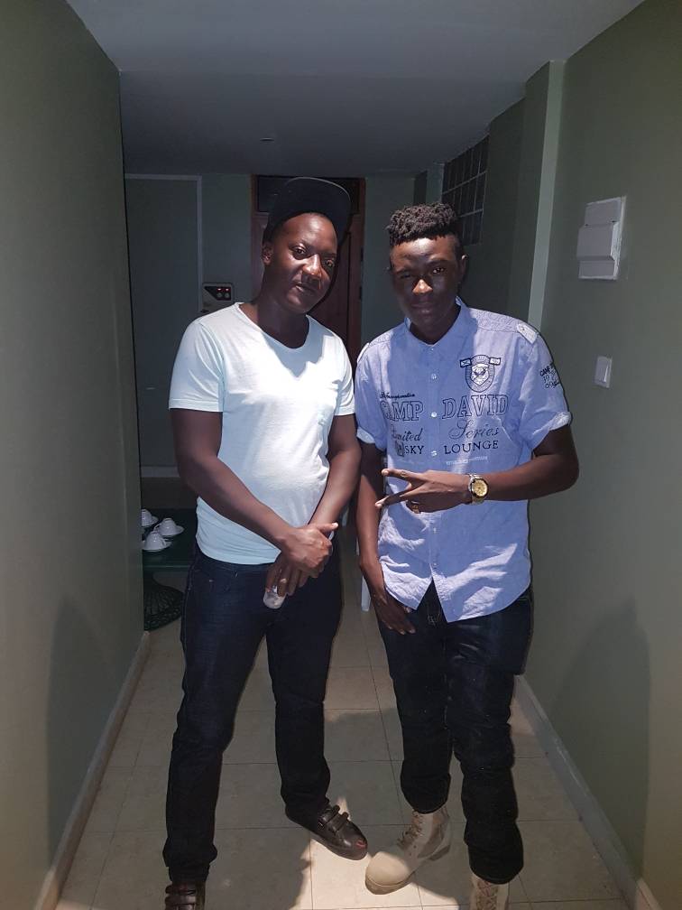 Alexdjayy's tweet photo. Dem boyz..ready for da party ..Old skool Tuesdayz..see u i a mean tym wa fi nuh
#iceloungembarara
#Alexdjay
#Keneth Kal Osca https://t.co/sdfXkwTVlG