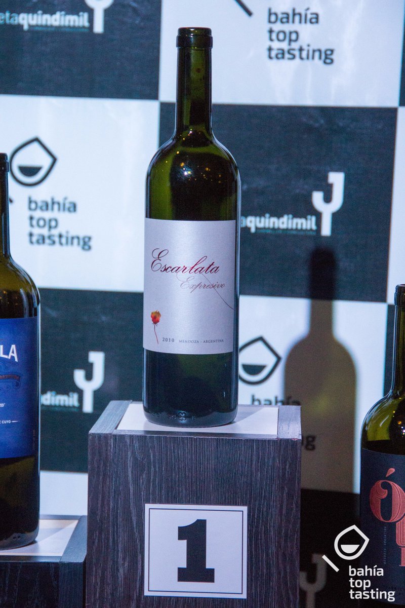 BahiaTopTasting's tweet photo. 2do podio de favoritos #BTT2017: "Vinos de autor e/ $401 y $800". ¡Escarlata Expresivo Malbec 2010 fue el vino más votado en su etapa! https://t.co/FdHFAOAJBe