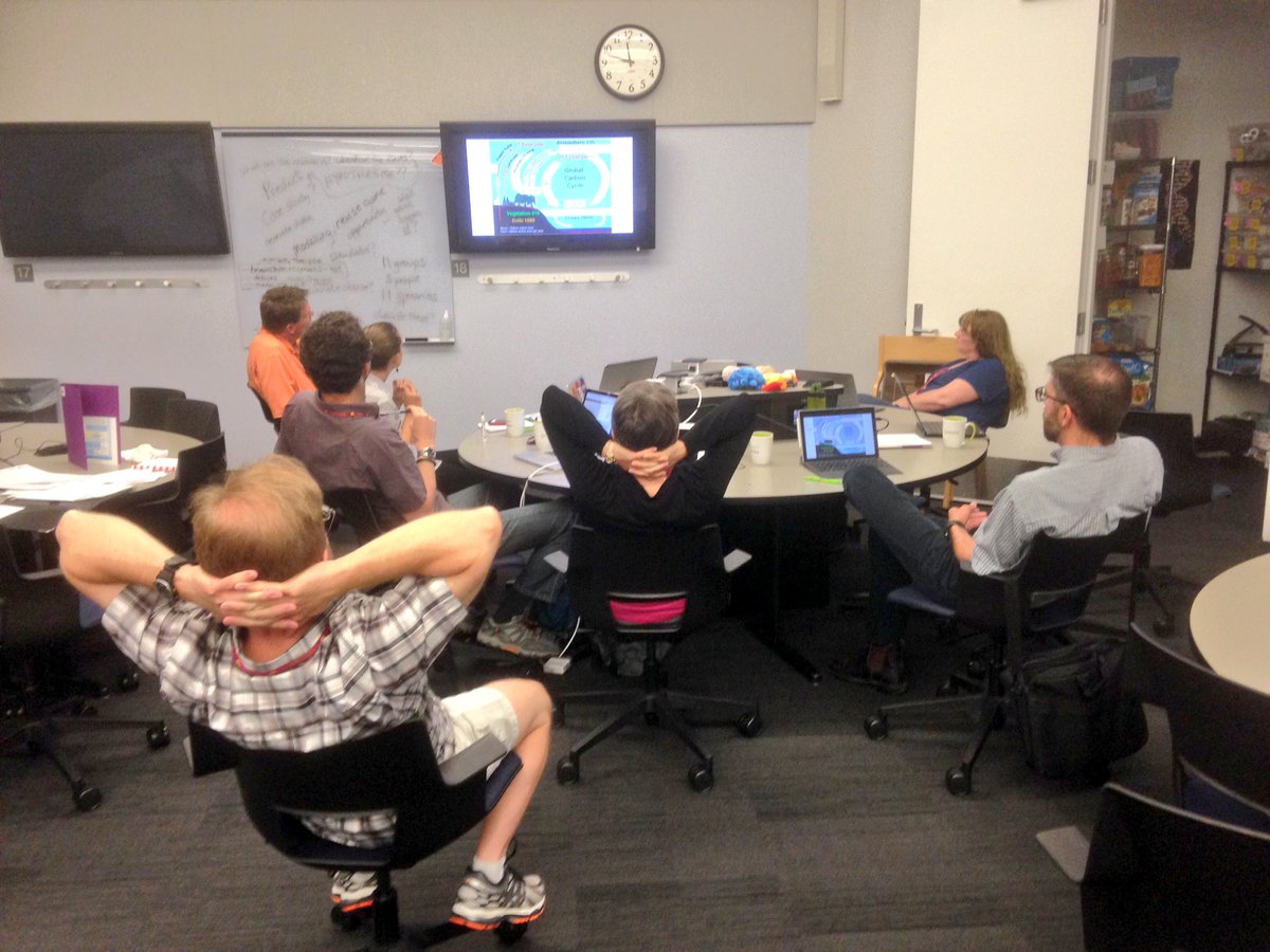 GermJuggler's tweet image. Day  2 of #NSSI2017 @SumInstSciTeach Refining Learning goals and objectives. #ScientificTeaching #ActiveLearning