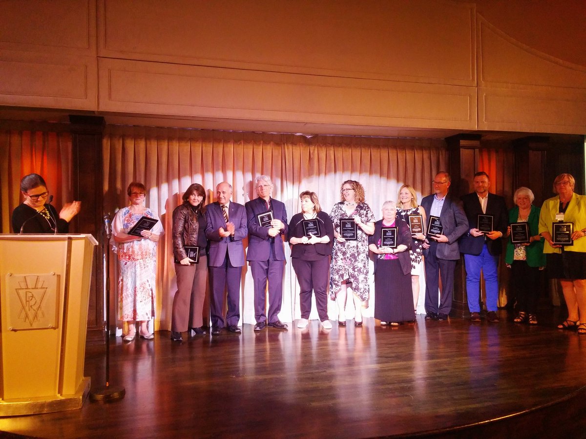 FeedOntario's tweet photo. Last night we recognized the OAFB's founding members! Thank you for all the work you have done for your communities over the years #OAFB2017 https://t.co/A4sqMsSlam