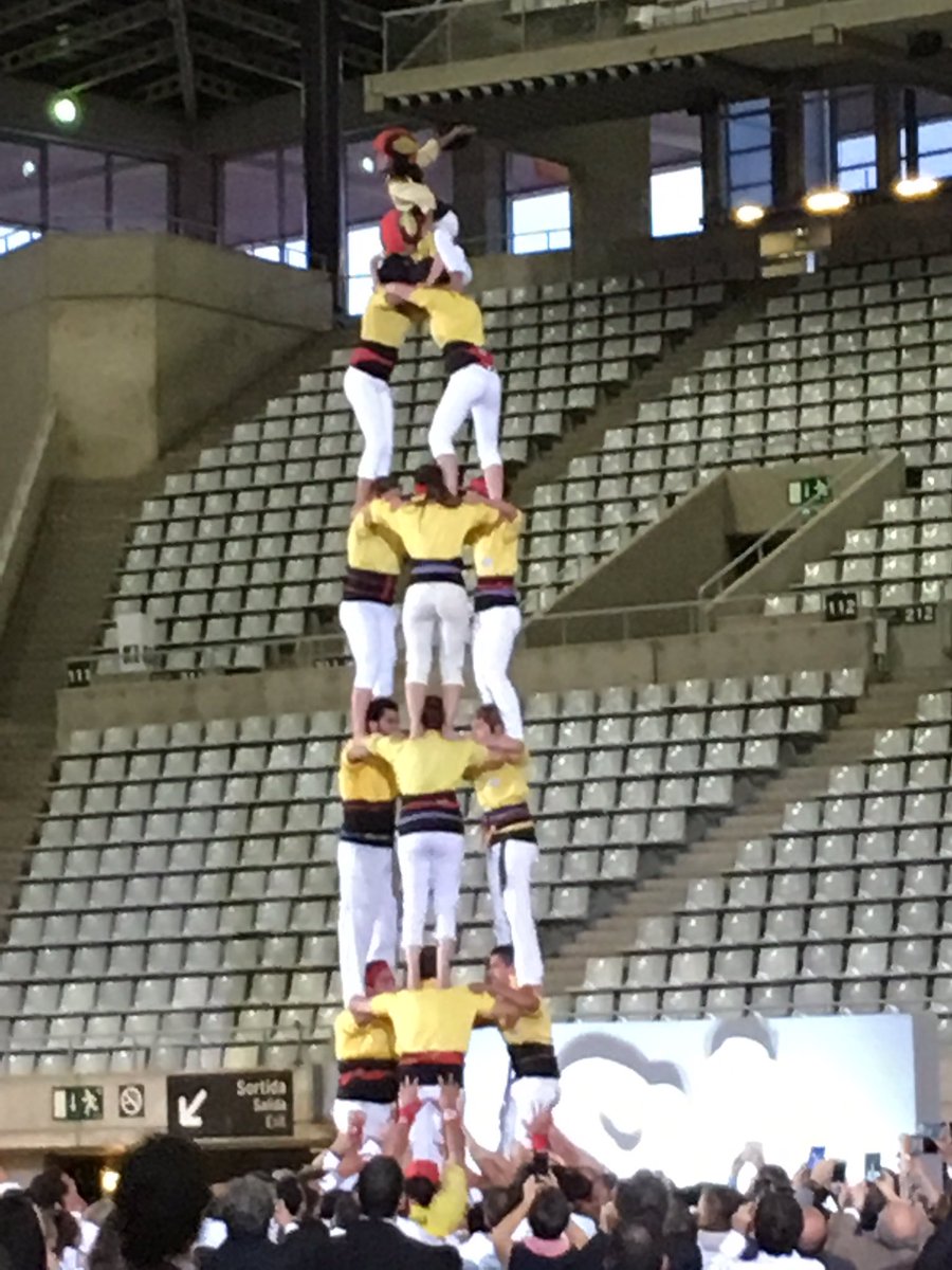 boilabogado's tweet photo. Castellers de Castelldefels 3 de 7 al Sopar dels #PremisPimec #Pimec https://t.co/y16yVYOnQP