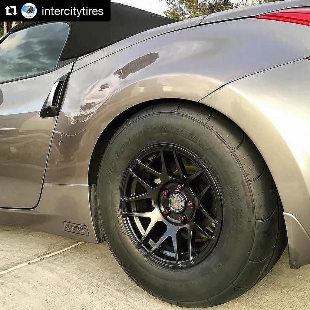 treadhunter's tweet photo. #Repost @intercitytires (@get_repost)
・・・
Need some #dragradials ? Shoot me a message! 
#Repost @blueranger4808
・・… https://t.co/VTE1NLREUv https://t.co/VtXgVmZSQL