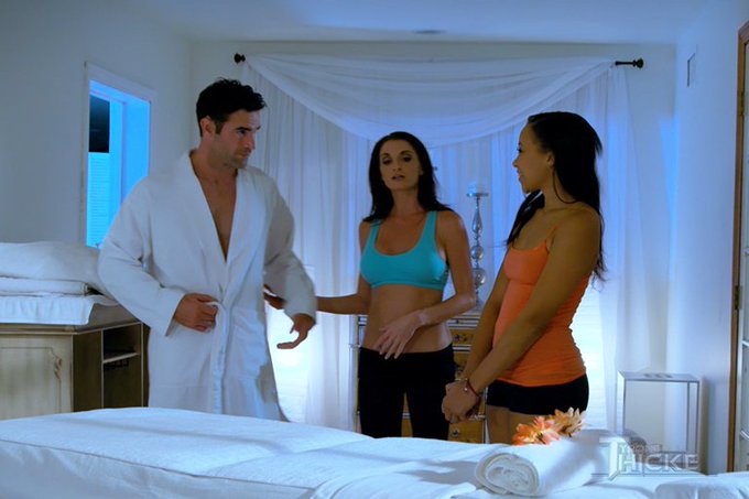 The Masseuse Vol11-STARRING @AdrianaMaya_xxx @silviasaigexxx @cravetheavexxx @Abella_Danger @blairsbananas<a class="tags" target="_blank" title="On Twitter" href="/?out=eyJ0eXAiOiJKV1QiLCJhbGciOiJIUzUxMiJ9.eyJpYXQiOjE3MjY3MTY1NjUsImlzcyI6InR3cG9ybnN0YXJzLmNvbSIsIm5iZiI6MTcyNjcxNjU2NSwiZXhwIjoxNzU4MjUyNTY1LCJyZWRpcmVjdF91cmwiOiJodHRwczovL3R3aXR0ZXIuY29tL0FkcmlhbmFNYXlhX3h4eCJ9.tA4KtDYatbO3qEuhX6VHA4Cj5kk_WjSip1lDo5C4ndP3Xk0tCQV7BtKa-BHzkJthX_ytynybm7i9LIyvmr9tYA">@AdrianaMaya_xxx</a><a class="tags" href="/tag/silviasaigexxx">@silviasaigexxx</a><a href="/tag/paulashy"class="tags"><span>#paulashy</span></a>