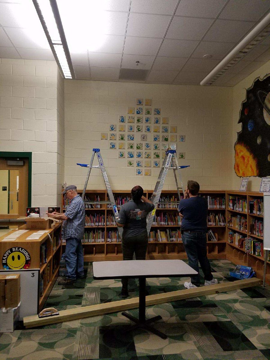 Zach, Rosa &amp; Paul @ Palisades Park Elementary School doing a tile project! #steelecreek #homedepot @JoeBechtelTHD <a href="/eric_tweddle/">Eric Tweddle</a>