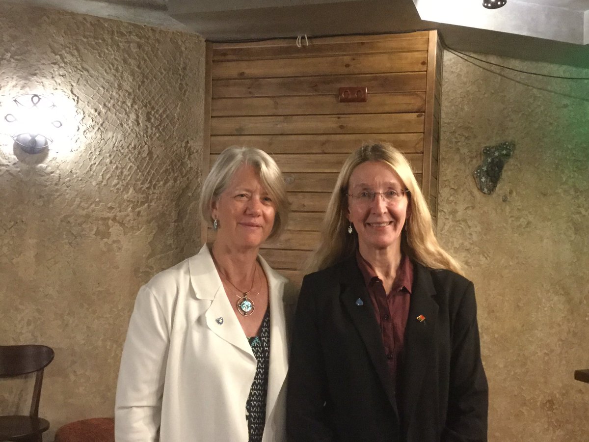 Talking wi #Ukraine MinHealth Dr Ulana Suprun abt healthcare reform. Hopes parlt will pass bill this week <a href="/moh_ukraine/">Ministry of Health of Ukraine</a> <a href="/usuprun/">Уляна Супрун</a> #mozreforms