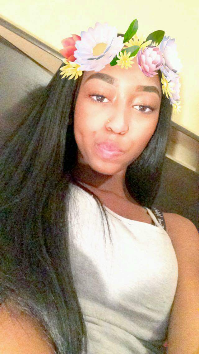 iamnanij's tweet photo. My signature pose happy #BlackOutDay 😚💆🏽🖤 https://t.co/Y1NtaMhW0D