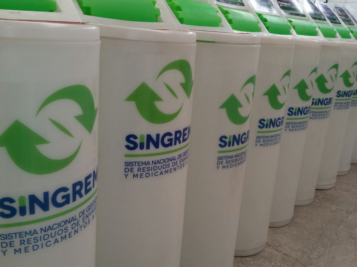 <a href="/singremac/">SINGREM AC</a> rebasó las 2,000 toneladas recolectadas desde 2010 a través de 5,000 contenedores en 26 estados. 100 labs nos apoyan. Gracias!!