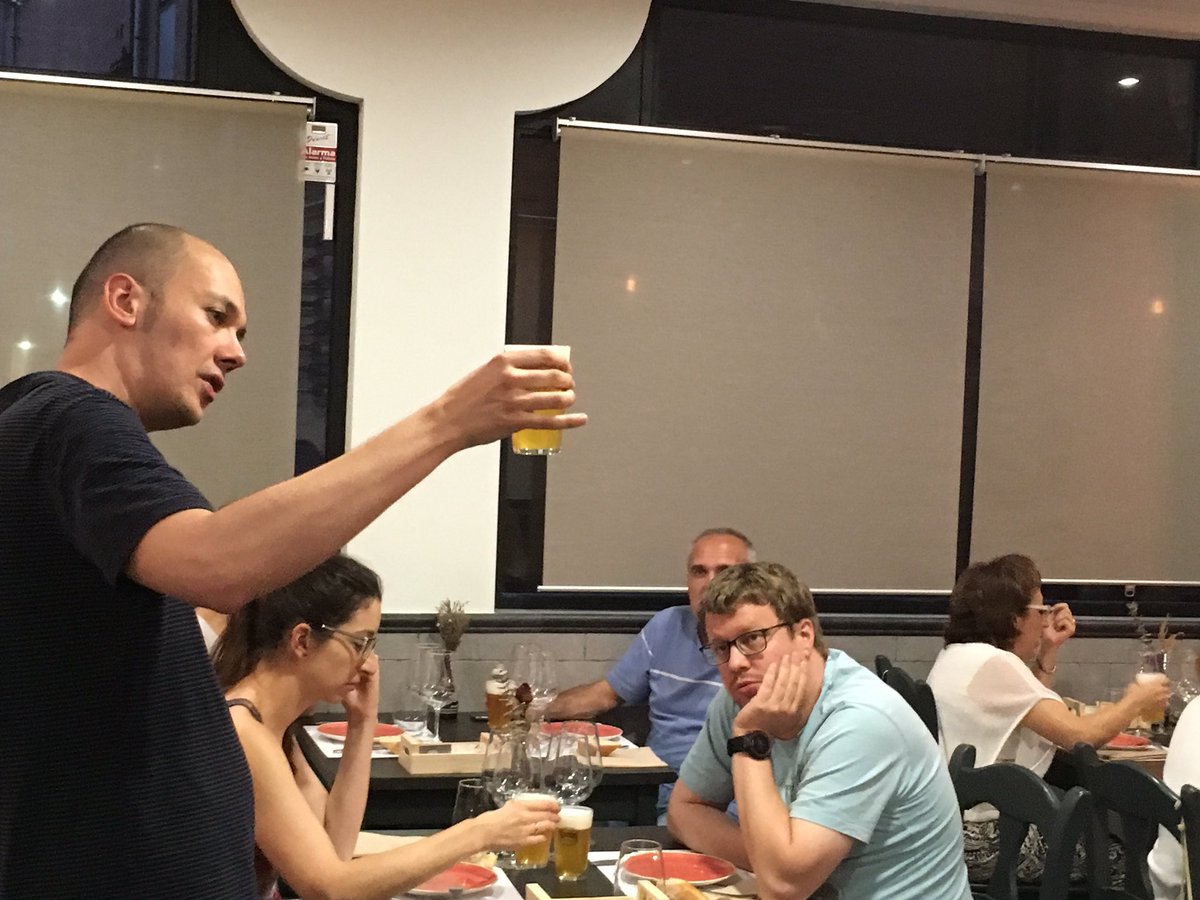 uskar_rest's tweet photo. Muy #fans de Javier Sierra #MadridBeerWeek #Cata #Conservas https://t.co/a1TjDrXufp