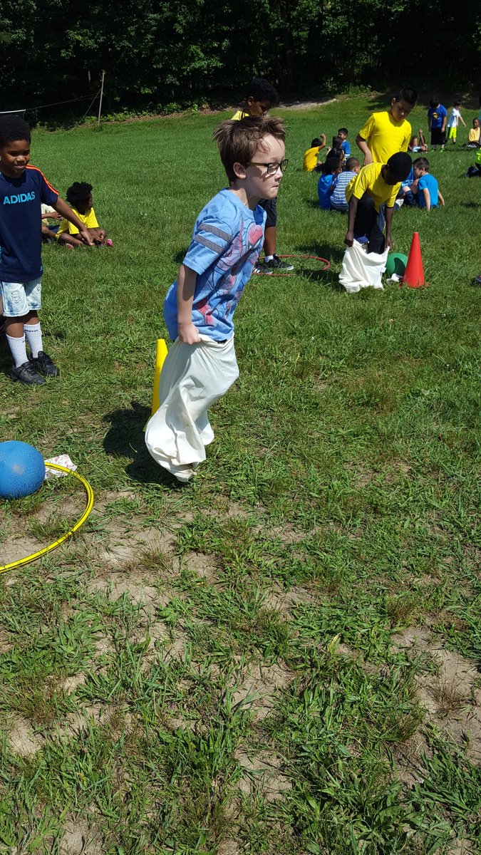 MissMeierPE's tweet photo. Field day 2017! @pgcpspe @Magnolia8400 https://t.co/E0VPXjp3zD