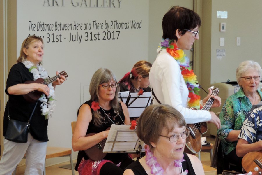 CutieCircle's tweet photo. Cuties happy to share #ukulele joy w/ enthusiastic #ukesters &amp; music lovers @ free Leigh Square Workshops. Thx to @CityofPoCo #portcoquitlam https://t.co/rjf0qkUh49