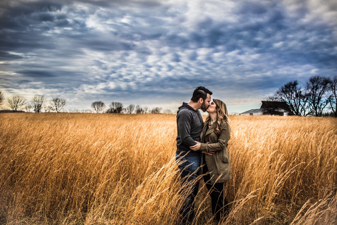 mapleleafcottag's tweet photo. Give dad a break! Plan a sweet getaway for your significant other at Maple Leaf Cottage Inn. Call 618-374-1684 today! #VacayMode https://t.co/htcP5zkTB7
