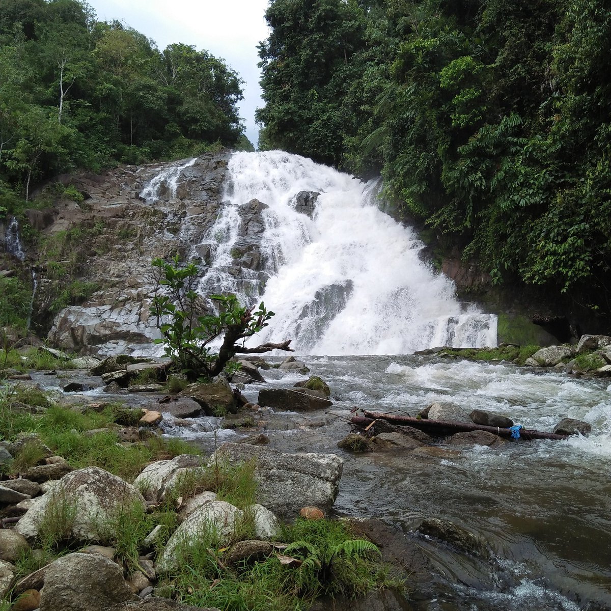 aceh_disbudpar's tweet photo. Destinasi Wisata Aceh Jaya, Air Terjun Ceurache Klah Krueng Ayon https://t.co/4Q7F4UJk86 via @Almuzzammil5 #thelightofaceh