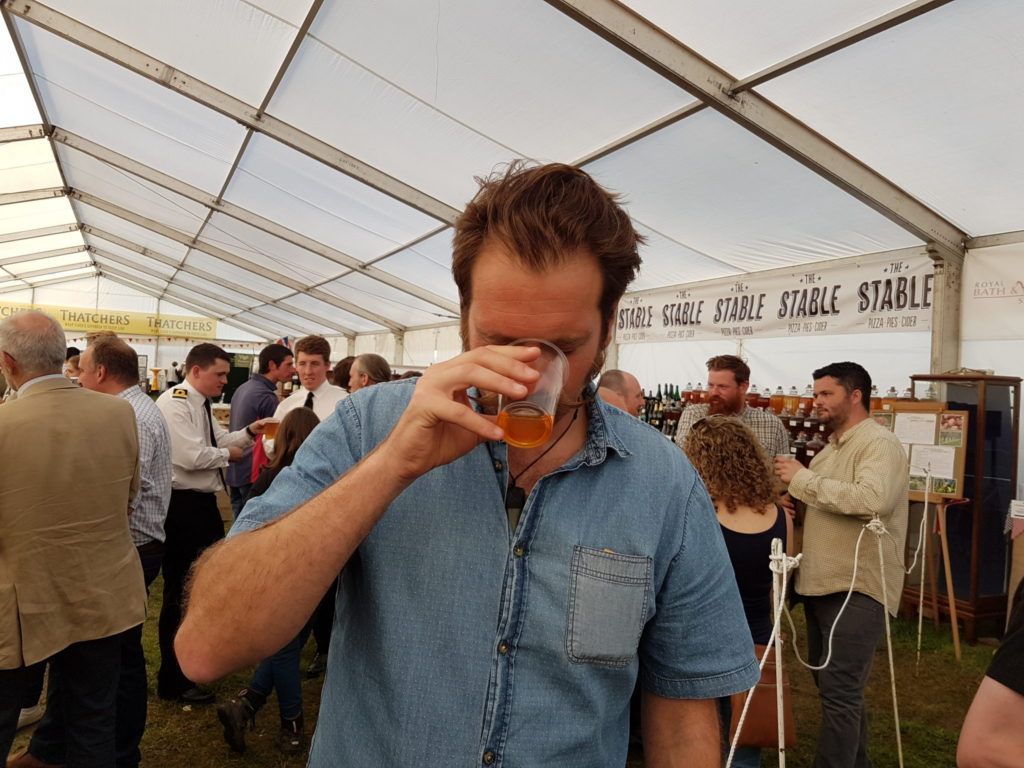 DrinkingCiders's tweet photo. A Right Royal Showcase! @theciderologist #rbw17 #cider https://t.co/wDEdtyKNNt https://t.co/jvBoLNsdHF