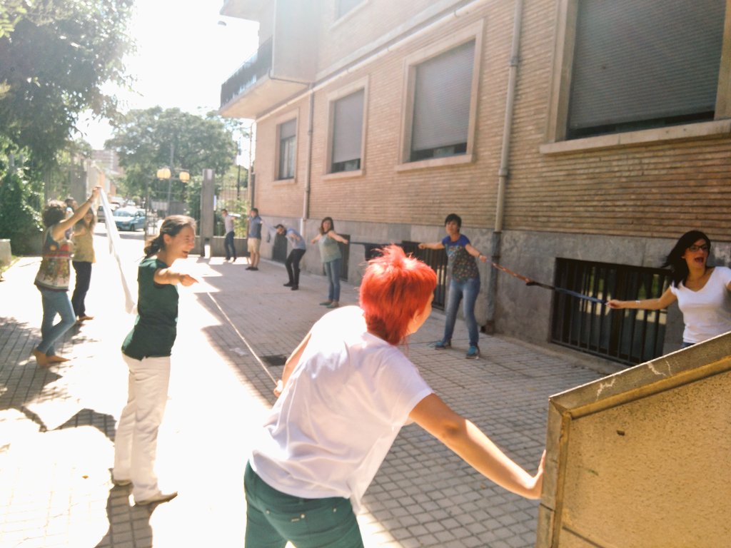 AnAmbros's tweet photo. Trabajando #compe10ciasLED de @Endesa y @ybspain en @IAJota. Busqueda de oportunidades para llegar al objetivo. Campeones 👟!! #competencias https://t.co/9IaFLyUwV4