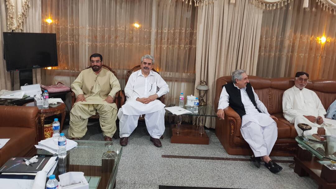 PakSarfrazbugti's tweet photo. In a core committee meeting under supervision of CM #Balochistan to finalise next fiscal year budget #DevelopmentForBalochistan #RightNow https://t.co/UjK0yDxZX2