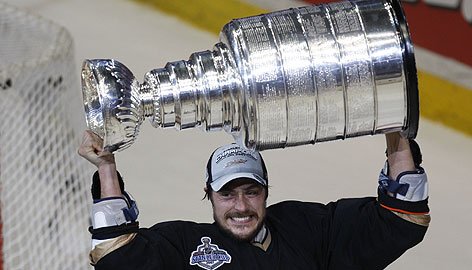 Tasan 10v sitten! Huhutaan et osa suomalaisista toimittajista äänestää tätä edelleen vuoden sykähdyttävimmäksi urheiluhetkeksi. Huge honour!