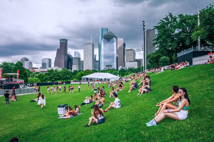 HoustonPress's tweet photo. The Weirdest Things Seen and Heard at #FPSF2017  https://t.co/NeUSOl0SLn https://t.co/OL1BwLYJhb