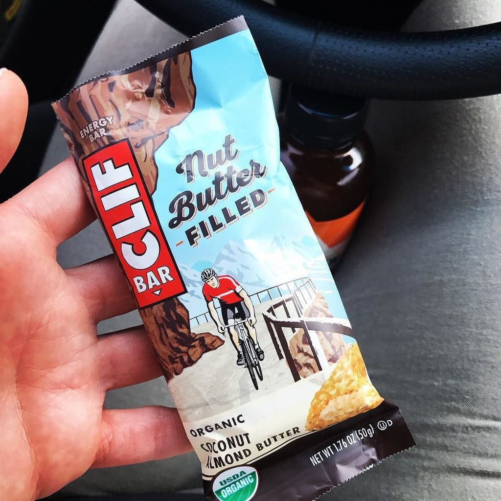 ShaylaSaysBlog's tweet photo. Latest obsession. #nutbutter #notsopaleo #fitnessmotivation  #sportspsychsss #shaylasaysblog https://t.co/T9boPBbd2b https://t.co/fvZIpQ7Af2