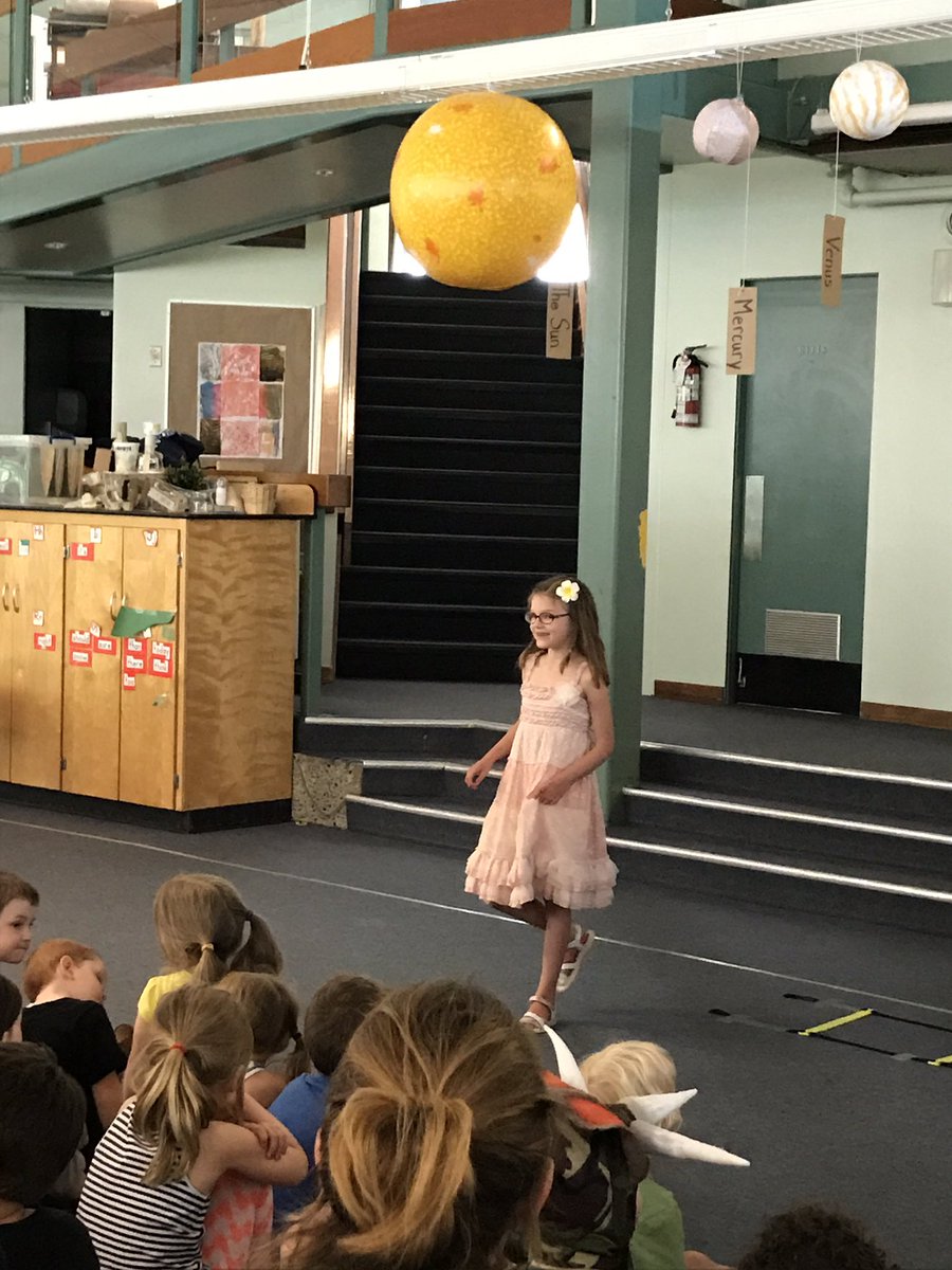 MsE_Perez's tweet photo. Another fantastic Lions Bay Talent show! Thank you @toddtalbot for hosting:) @WestVanSchools https://t.co/7PNqeDWZYf