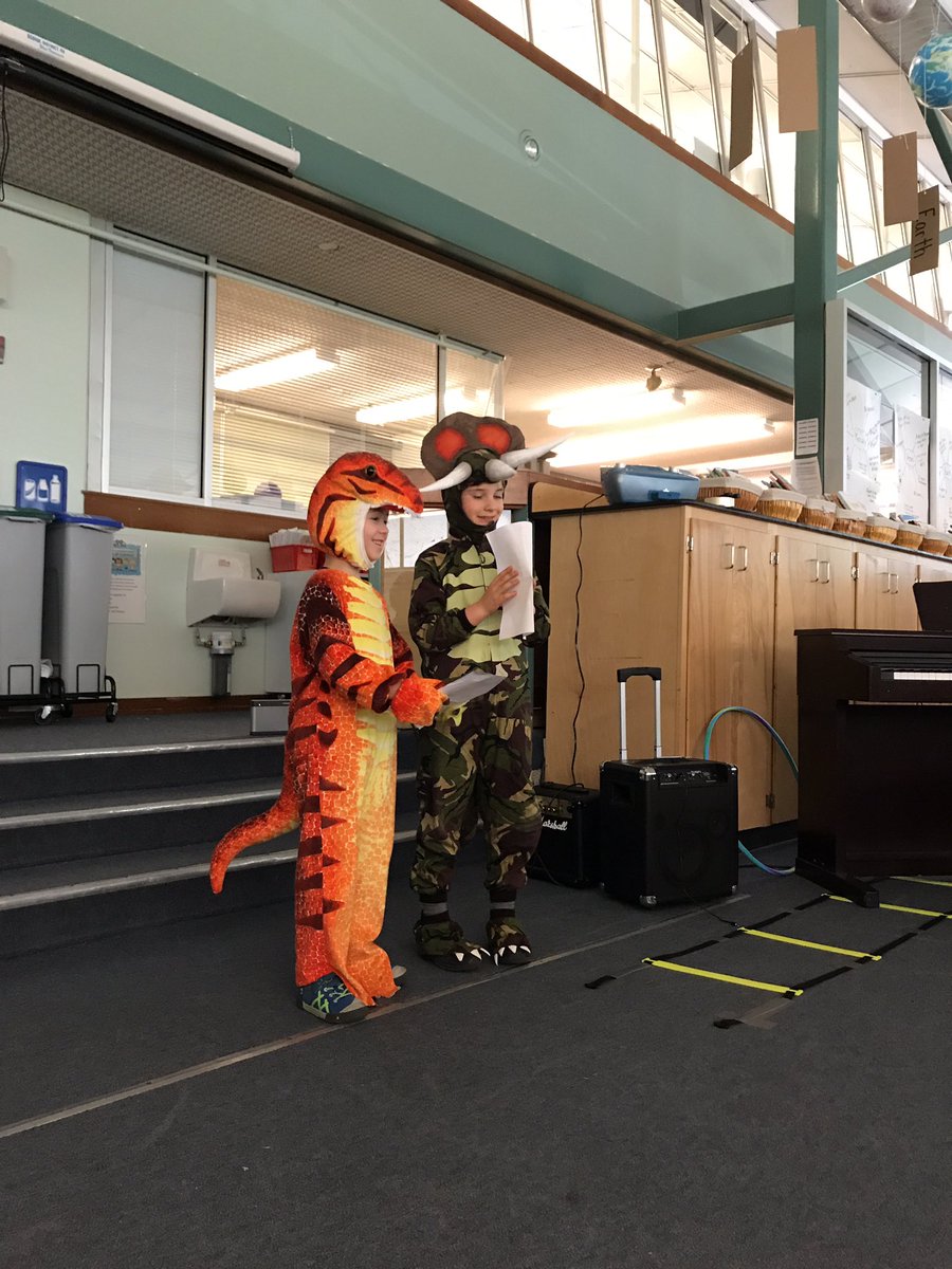 MsE_Perez's tweet photo. Another fantastic Lions Bay Talent show! Thank you @toddtalbot for hosting:) @WestVanSchools https://t.co/7PNqeDWZYf