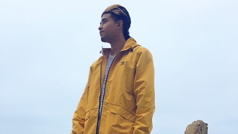 TheRealKapG's tweet photo. Sometimes You Gotta Step Back and Take It All In 🙏 #ImTheWave 🌊🌊🌊🌊 * My Feet Ugly Af Tho 😂 https://t.co/tiwgNaUpMk