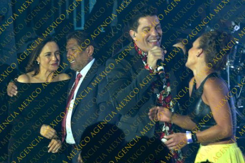 JessyCochWorld's tweet photo. #FOTOS3 @JessyCoch presentación @MiMaridoFamOf https://t.co/ykW4UHdaut